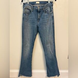 MOTHER jeans - the runaway step fray in kiss and make up. Size 28